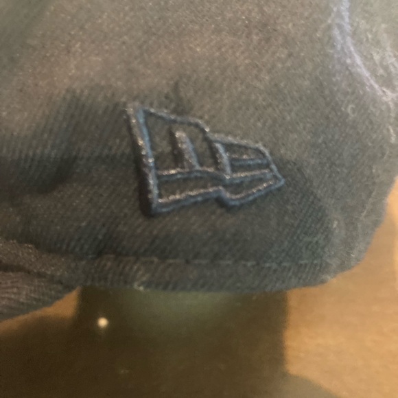 NY ball cap. - Picture 2 of 10